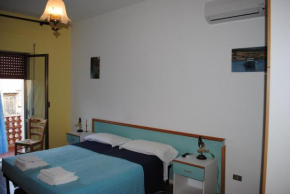 Гостиница B&b La Scogliera  Ле Кастелло